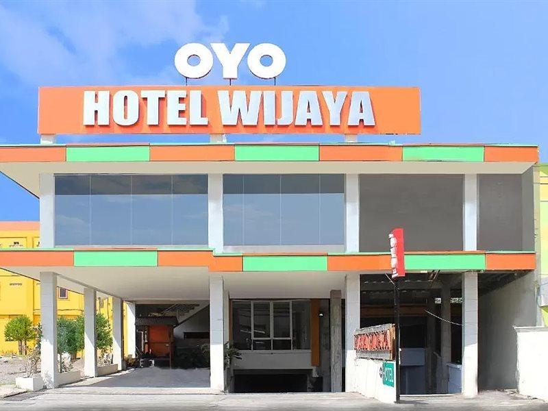 Oyo 586 Hotel Wijaya Kalasan Dış mekan fotoğraf