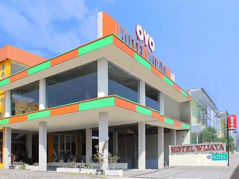 Oyo 586 Hotel Wijaya Kalasan Dış mekan fotoğraf