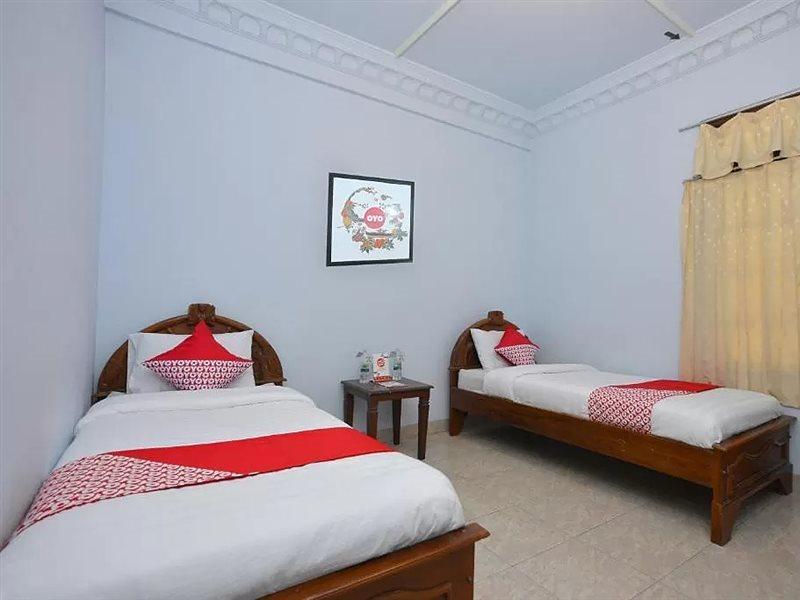 Oyo 586 Hotel Wijaya Kalasan Dış mekan fotoğraf