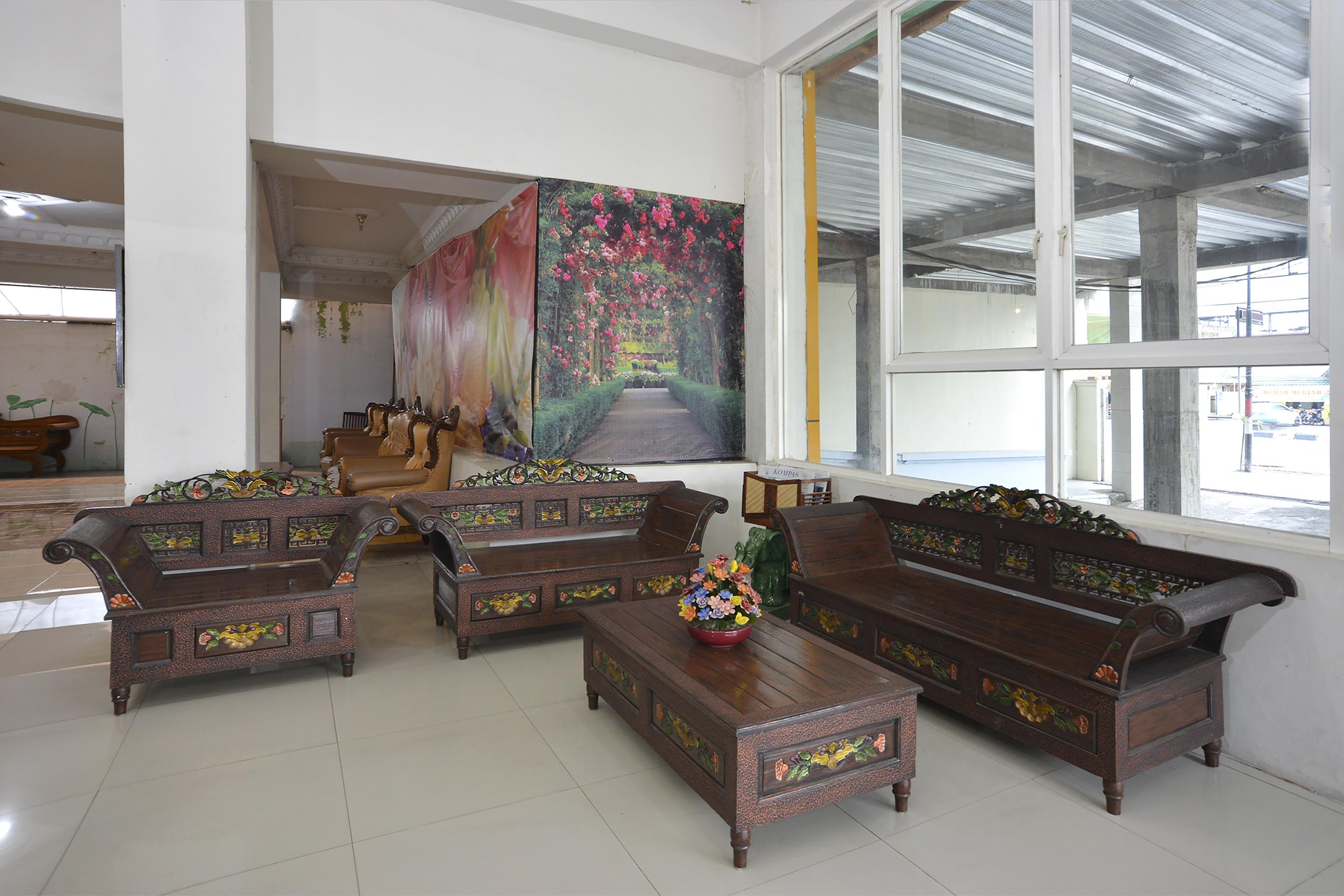 Oyo 586 Hotel Wijaya Kalasan Dış mekan fotoğraf